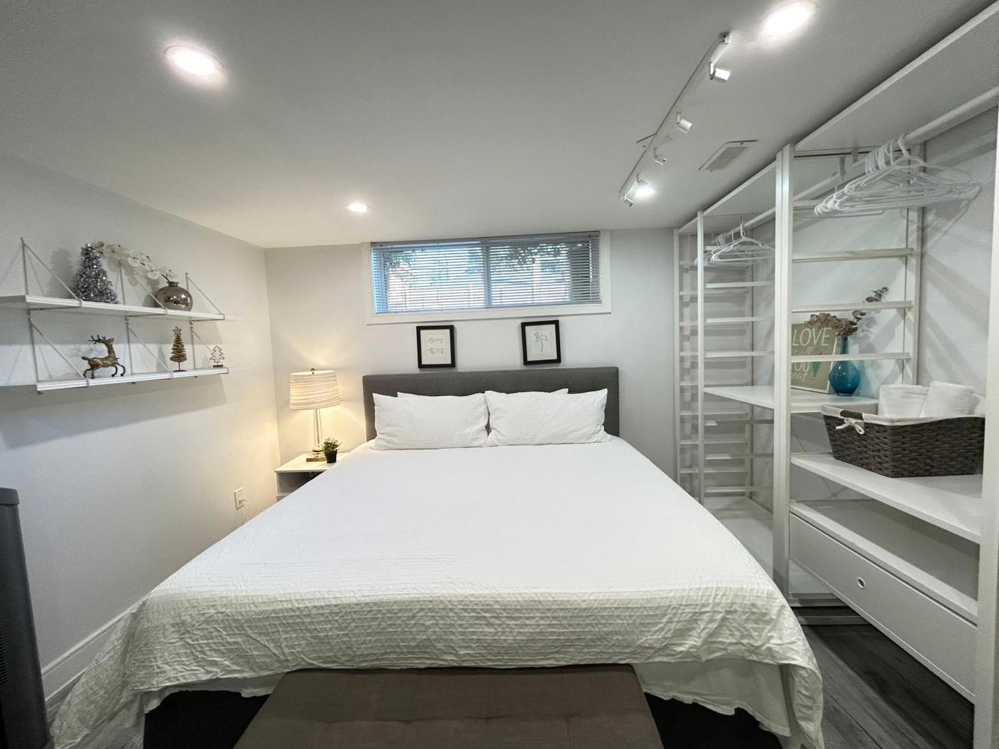 Privatunterkunft Modern Lux Family - Kingbed - Near Sheppard W Station Toronto