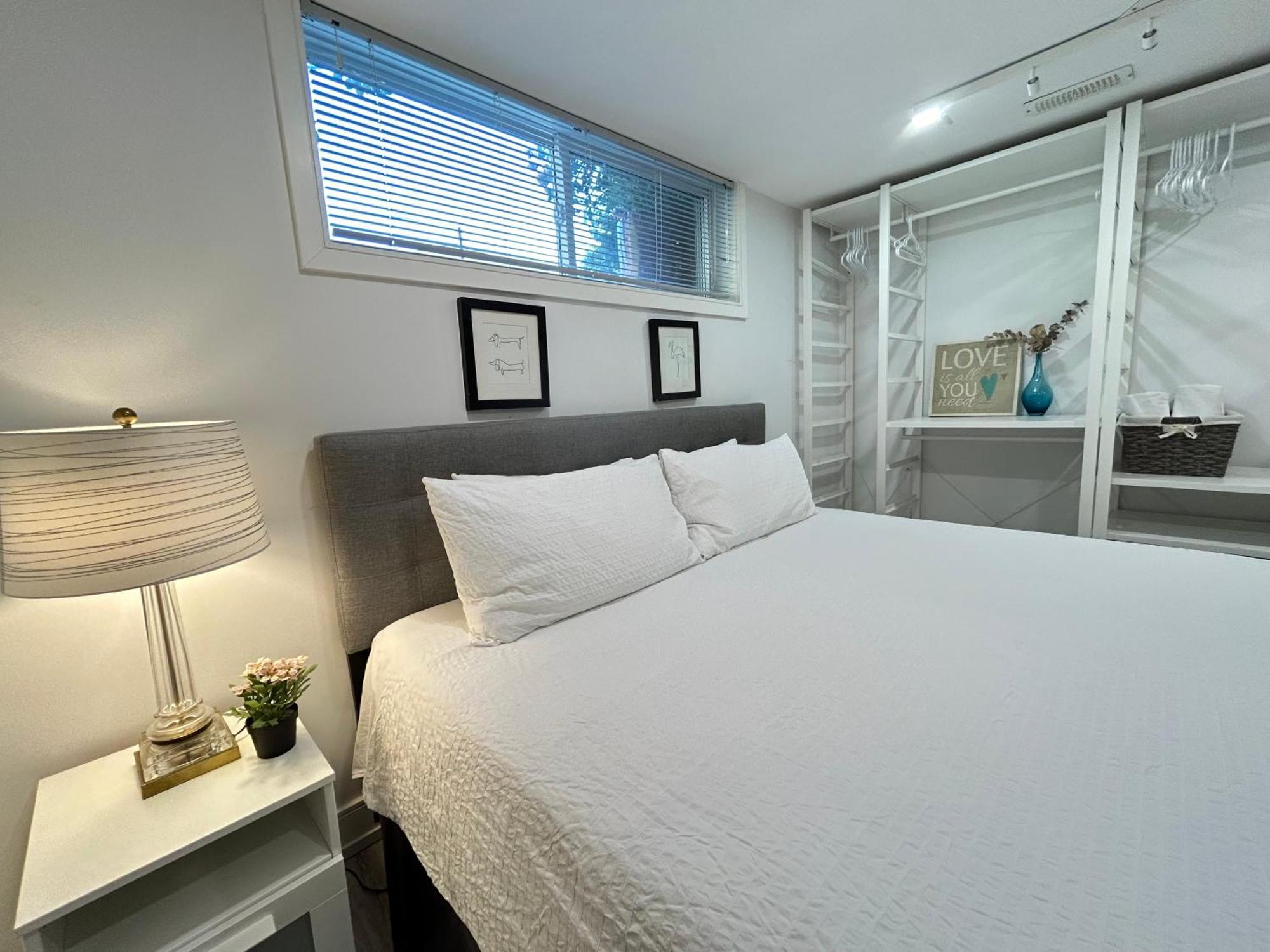Privatunterkunft Modern Lux Family - Kingbed - Near Sheppard W Station Toronto